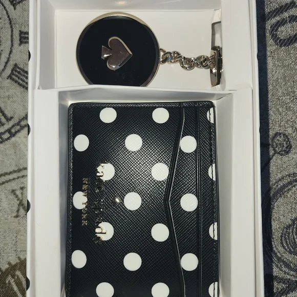 Kate Spade Tan Leather Crossbody Bag Brand New Card Holder And Bag Charm - Picture 8 of 10